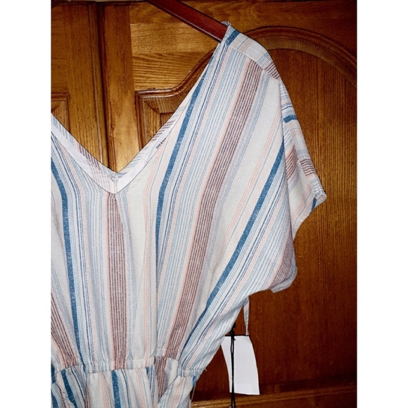 June & Hudson | Short Sleeve Stripe Print Jumpsuit - Picture 5 of 10